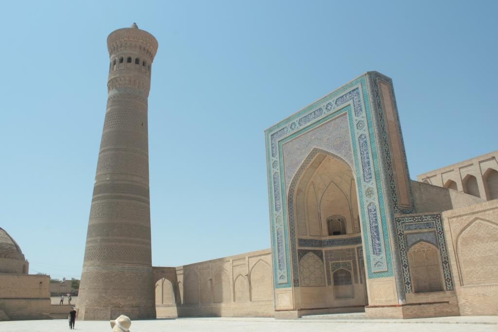 Le minaret Kalon de Boukhara, qui culmine à 48 mètres de haut. Crédit : Etienne Combier