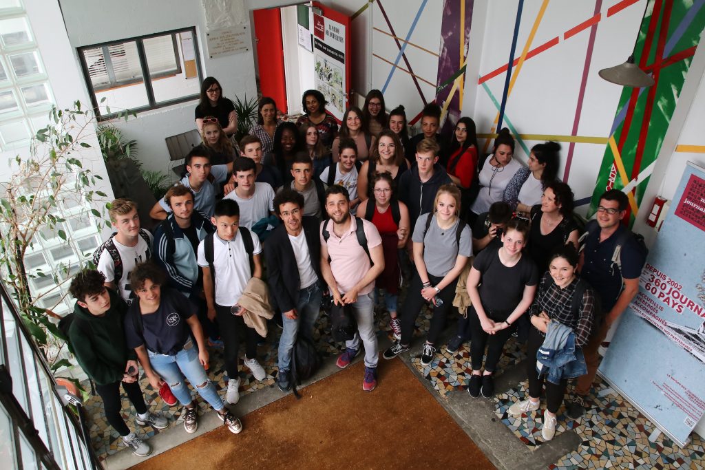 La classe de Première ESB du Lycée Marguerite de Navarre d'Alençon à la Maison des journalistes © Stefano LORUSSO